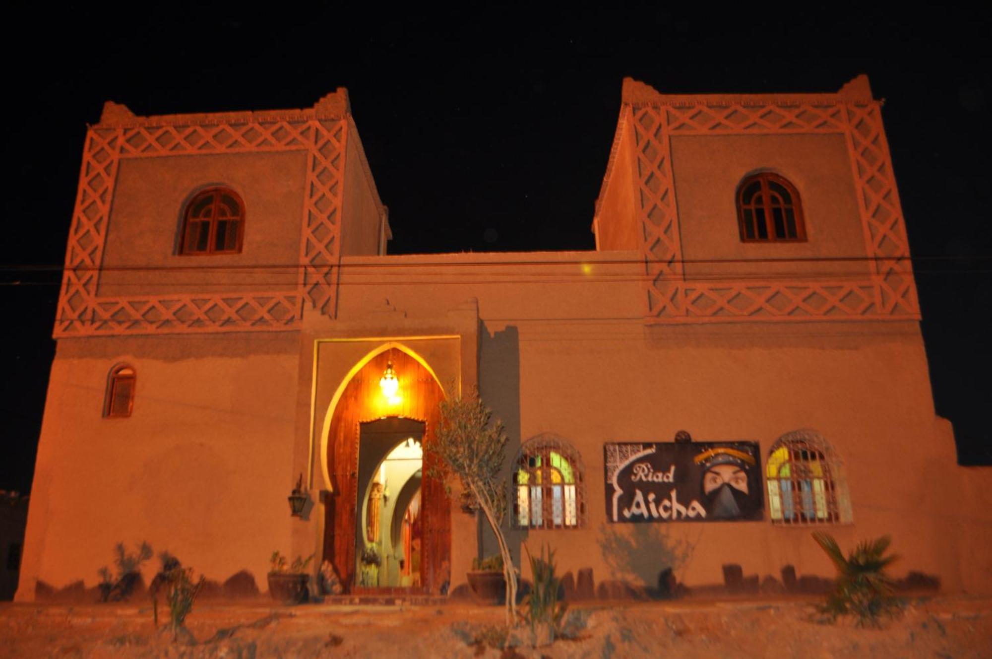 Riad Aicha & Camel Trekking Мерзуга Екстер'єр фото